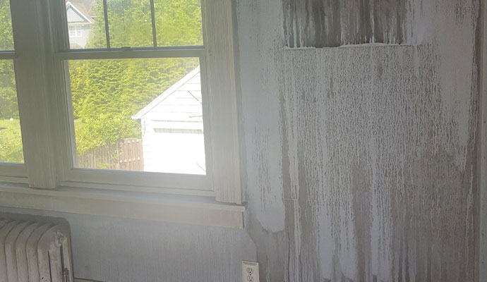 Smoke And Soot Wall Damage Restoration